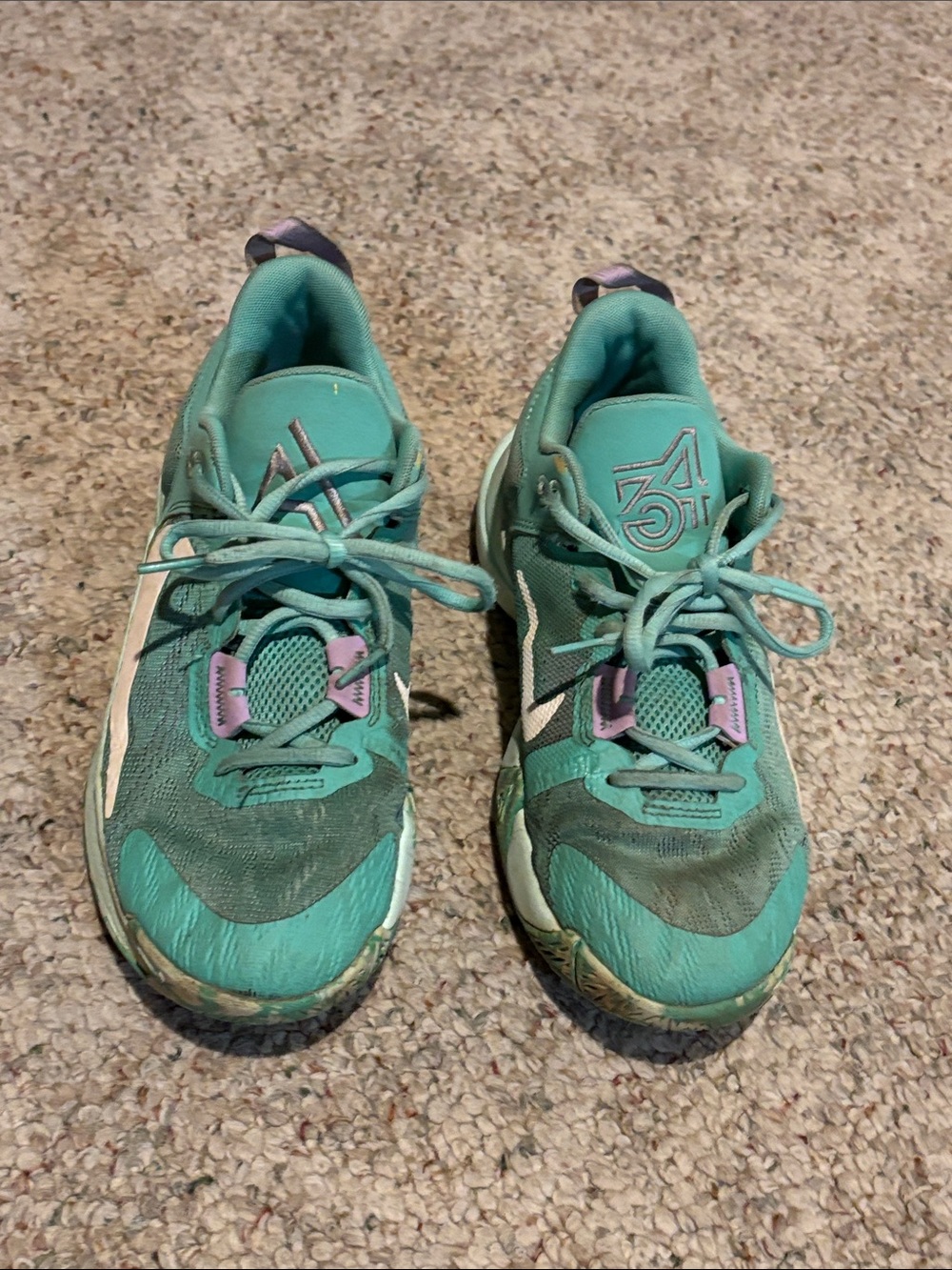 Kids Teal Giannis Athletic Basketball Sneakers with Purple Accents. Size US 6.5Y